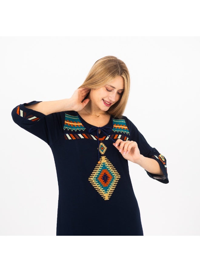 زيكوتكس  فستان ماكسي قطن مطرز بنمط تقليدي - قطن طبيعي خالص 100% - جلابية صيفية مريحة - متوفر باللون الأخضر الزيتي والكحلي - Image 3